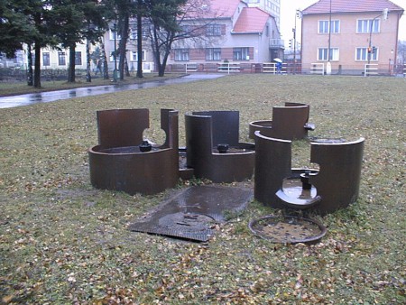 Fontána  před školou Vyškov